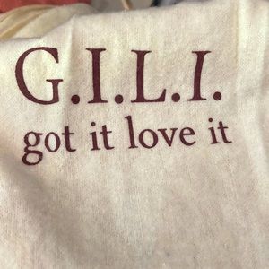 I love this orange tiny purse it’s just time to get rid of it